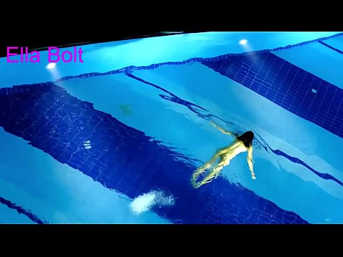 ❤️ Je ne peux pas m'arrêter de regarder, jeune blonde prise en train de nager nue dans la piscine de la station ELLA BOLT. Porno at porn fr.xxxnd-com.ru ❌️