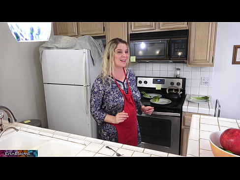 ❤️ Belle-mère qui le traie dans la cuisine avant son rendez-vous. Porno at porn fr.xxxnd-com.ru ❌️